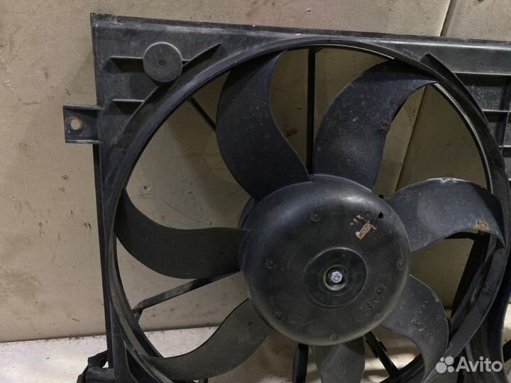 Вентилятор охлаждения радиатора Volkswagen Passat