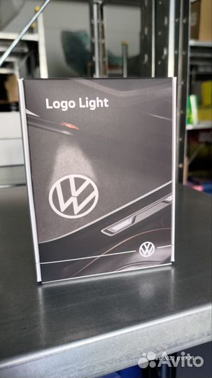 000052120F Светодиодный фонарь двери VW