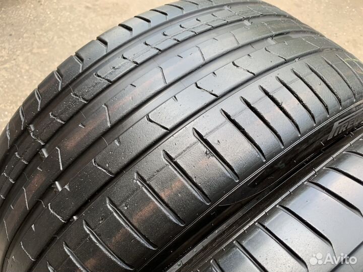 Pirelli P Zero PZ4 275/35 R22