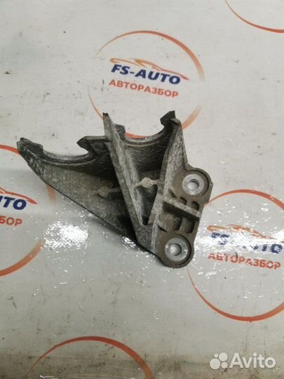 Кронштейн МКПП Opel Mokka 1.6 F16D4 2014