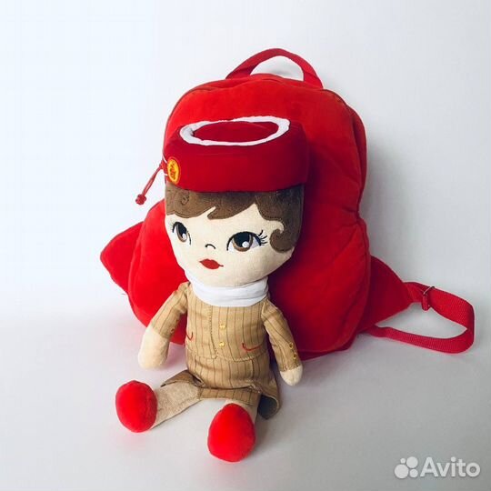 Детский рюкзак с куклой Бесси Эмирейтс