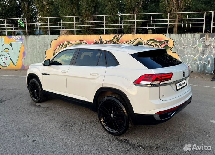 Volkswagen Atlas Cross Sport 2.0 AT, 2020, 101 200 км