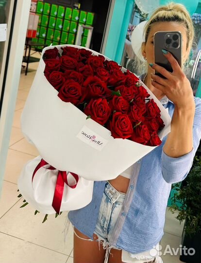 31 роза кон аморе