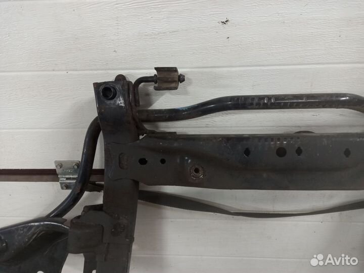 Подрамник LADA Largus 1