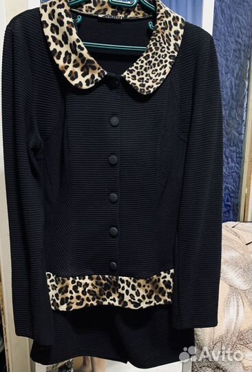 Костюм женский