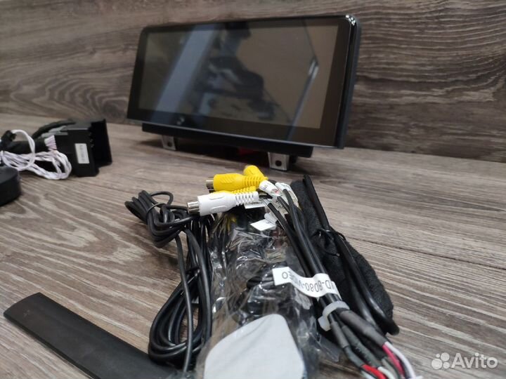 Android 10.0 в BMW F30 c камерой заднего вида