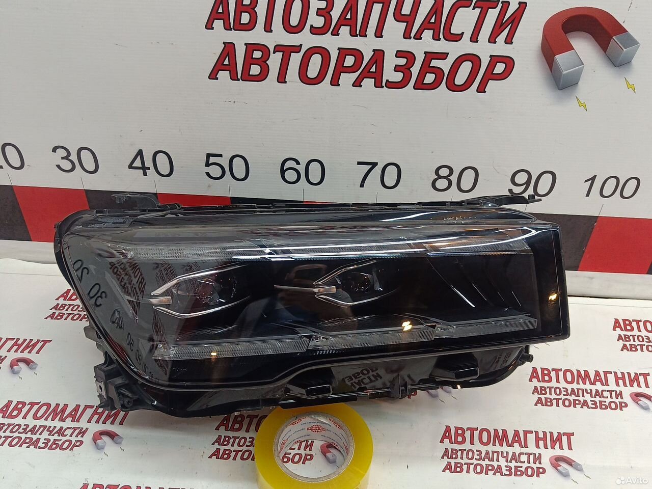 Фара передняя правая Geely Monjaro