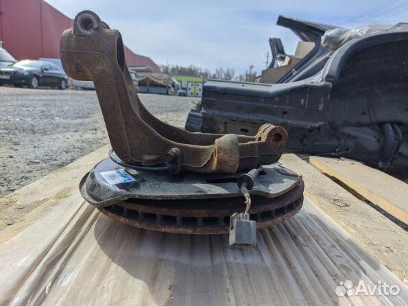 Nissan Qashqai J11 поворотный кулак в сборе