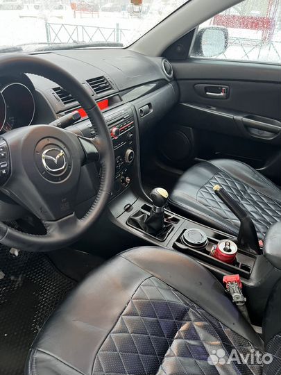 Mazda 3 1.6 МТ, 2006, 100 000 км
