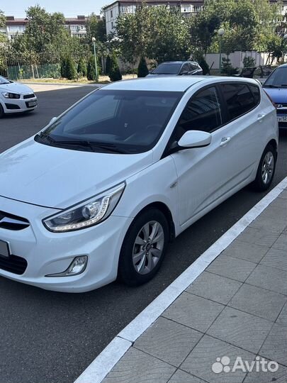 Hyundai Solaris 1.4 AT, 2013, 80 000 км
