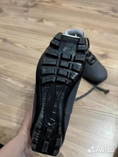 Лыжные ботинки