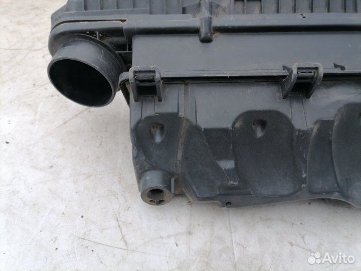 Корпус воздушного фильтра Peugeot 308 хейчбек EP6