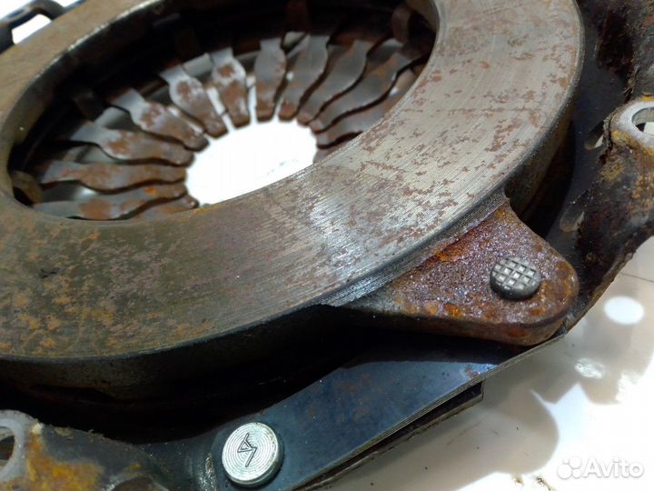 Корзина сцепления 1.6