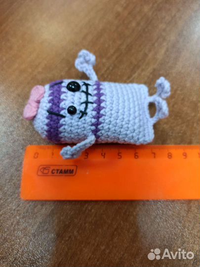 Брелок, мягкая вязанная игрушка, ручная работа