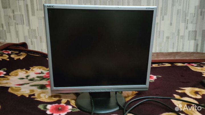 Монитор NEC 1280x1024 19