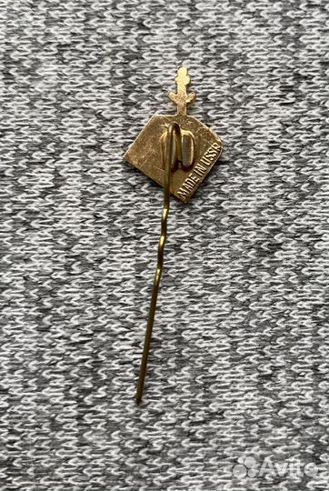 Значок времен СССР - Город Ленинград. Маяк - Река