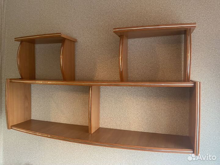 Настенные полки