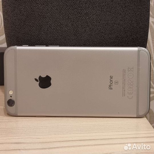 iPhone 6S, 16 ГБ