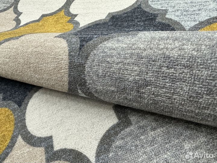 Палас новый 1.5х2м