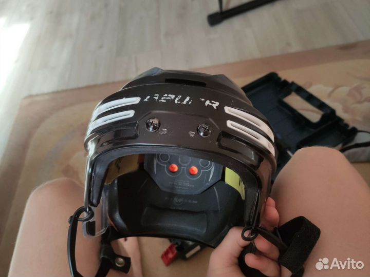 Хоккейный шлем bauer reakt 75s