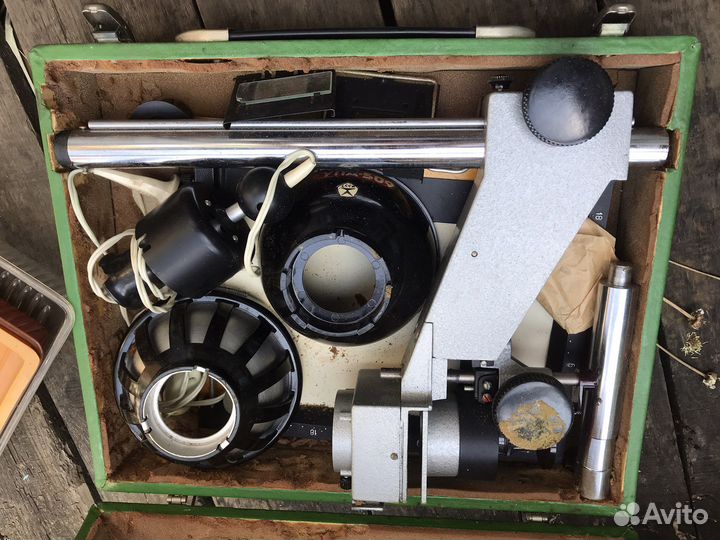 Фотоувеличитель, Кюветы, лампы и пр