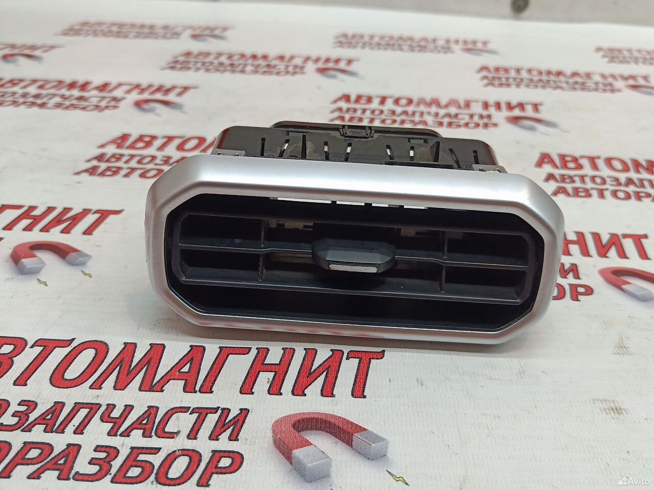 Дефлектор воздуховода Renault Duster 2