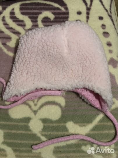 Шапка, Детская на девочку до 6 месяцев примерно