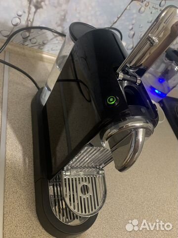 Кофемашина Delonghi капсюльная