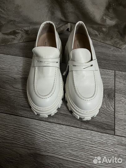 Federica lancionoe белые лофт