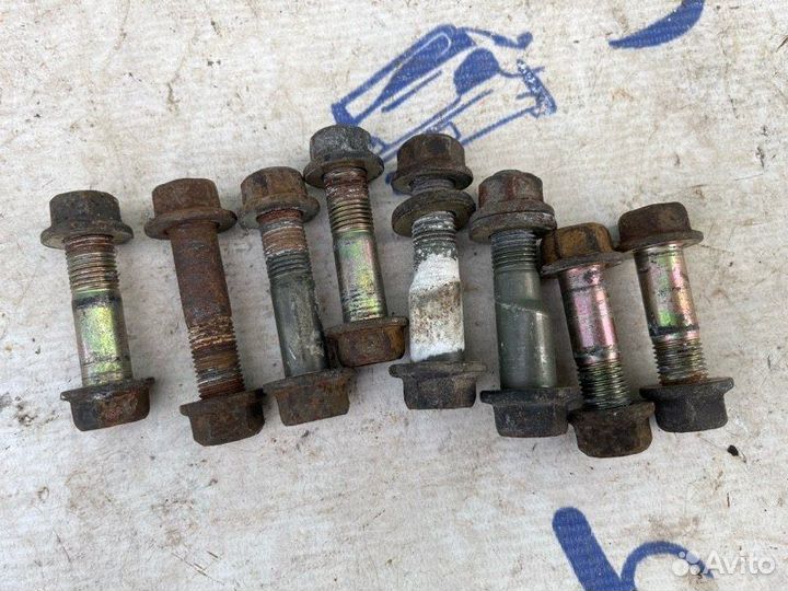 Болты и гайки Subaru Forester SG5 EJ-202 2004