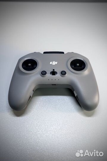 Квадрокоптер DJI FPV combo