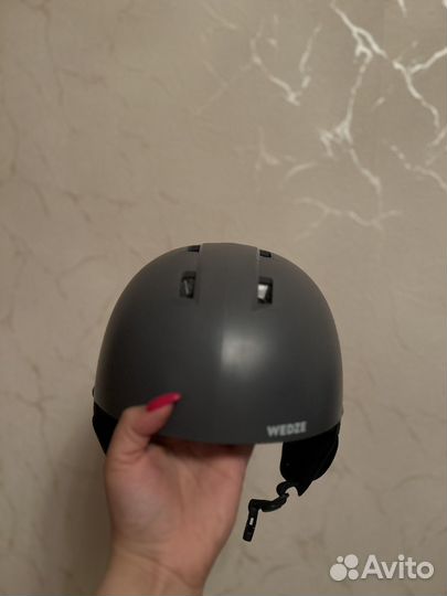 Шлем горнолыжный