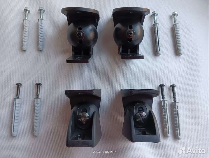 Передние панели к аппаратуре + кронштейн