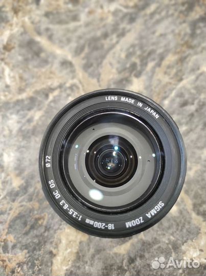 Canon EOS 400D с объективом Sigma Zoom 18-200mm