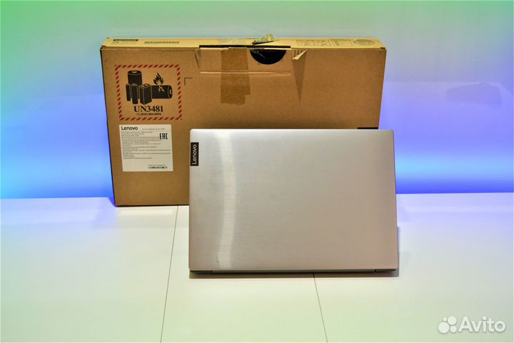 Ноутбук Lenovo Athlon 300U / DDR4 4Gb / SSD 128Gb