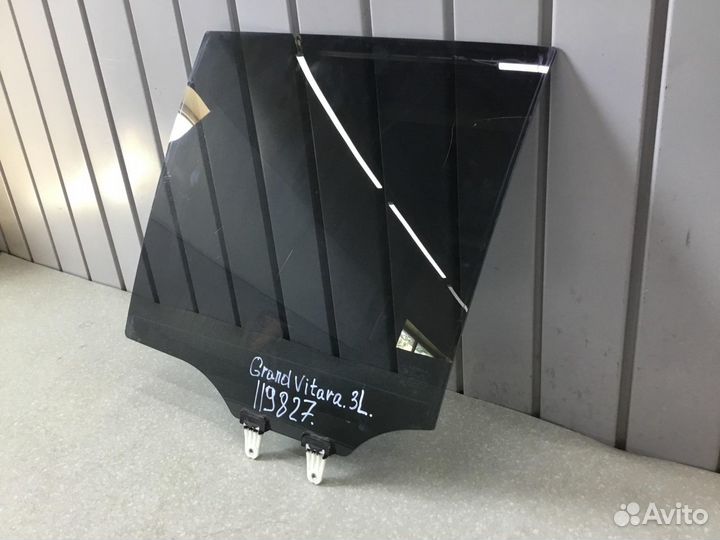 Стекло двери задней левой Suzuki Grand Vitara 2006