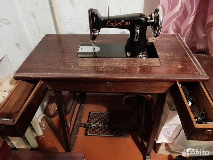Швейная машинка ножная Csepel 30