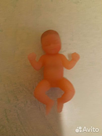 Пупсик из набора zuru 5 surprise Mini baby