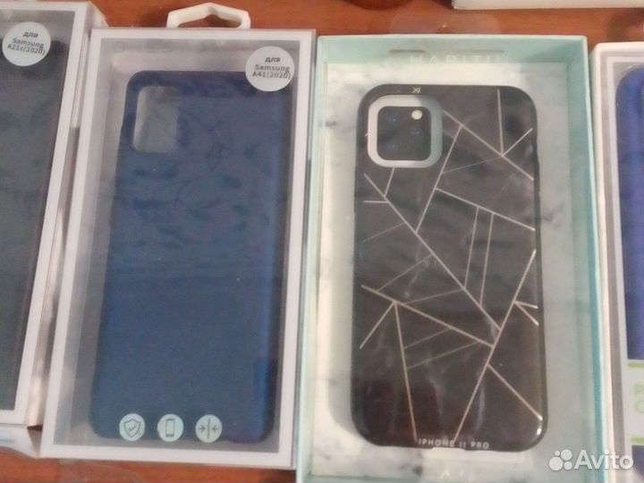 Чехлы на смартфоны