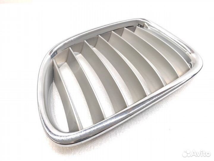 Решетка радиатора передняя левая Bmw X1 E84 2013