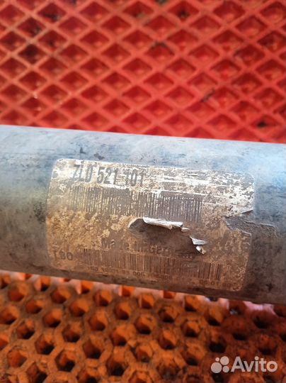 Вал карданный передний Volkswagen Touareg