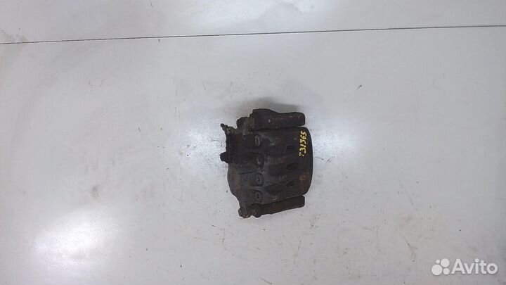 Суппорт Lexus IS, 2001