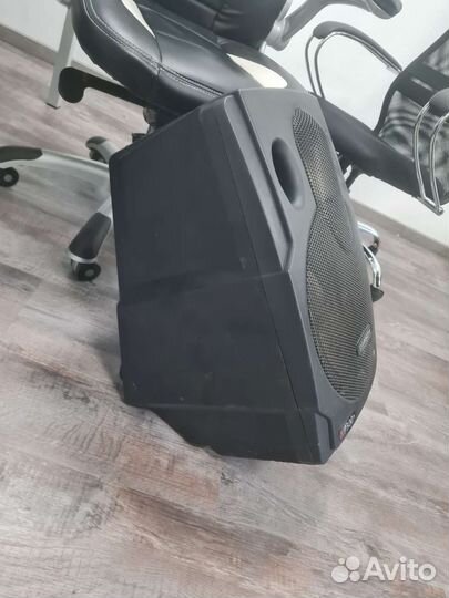 Активная колонка 300вт, Samson xp300 expeition