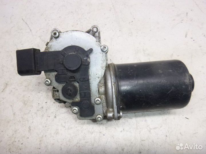 Моторчик стеклоочистителя передний BMW E90/E91 200