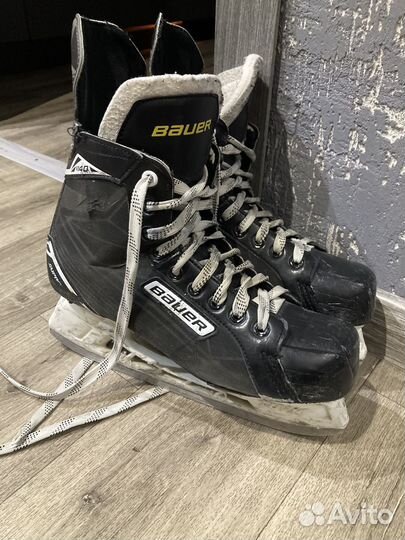 Хоккейные коньки bauer supreme s140