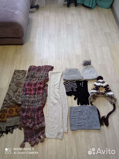 Женские шапки, шарфы, перчатки пакетом