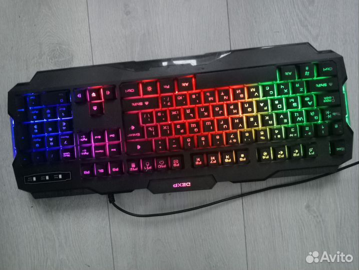 Игровой набор (клавиатура,мышка,руль,педали)