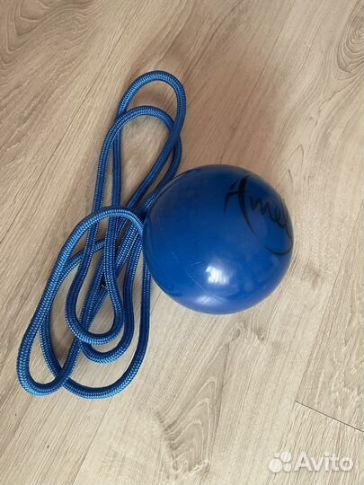 Скакалка и мяч для гимнастики новые