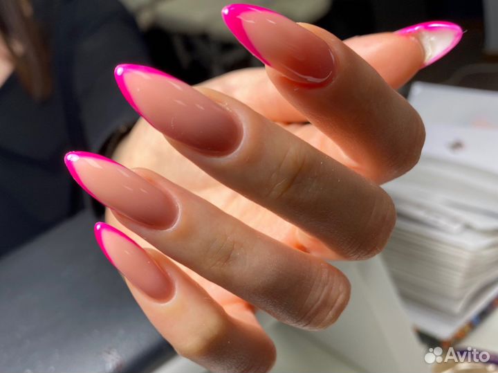 Маникюр педикюр