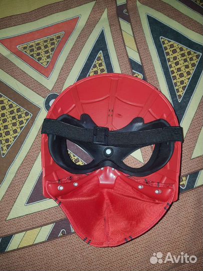 Маска человека паука